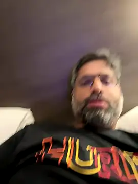 blueleopard05 online show from 12.21.25