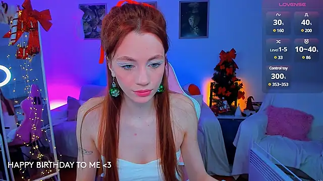 Snapshot of Alyssa_Smitt chatting on 12.30.24 Alyssa Smitt online show from 12.30.24