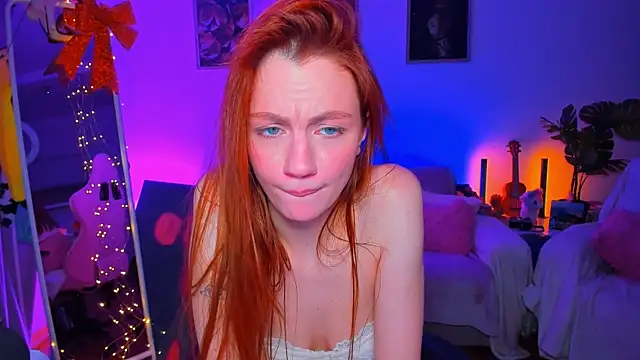 Snapshot of Alyssa_Smitt chatting on 03.19.25 Alyssa Smitt online show from 03.19.25
