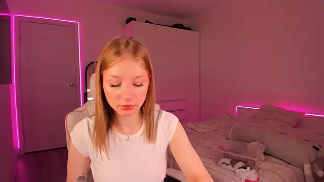 Eva Davi online show from 03.23.25