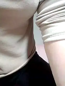 Snapshot of Rose_DiDi chatting on 02.04.25 Rose DiDi online show from 02.04.25