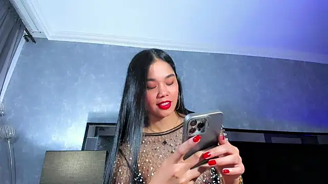 Snapshot of JasmineMoore chatting on 12.06.24 JasmineMoore online show from 12.06.24