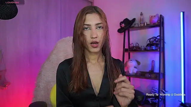 Snapshot of MissKorah chatting on 07.12.26 MissKorah online show from 07.12.26