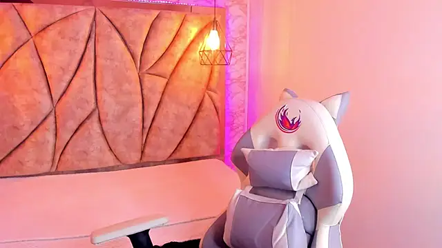 Snapshot of Queen_perla_ chatting on 01.17.25 Queen perla online show from 01.17.25