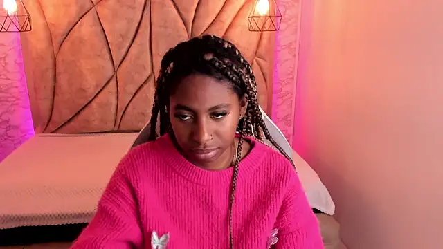 Snapshot of Queen_perla_ chatting on 01.27.25 Queen perla online show from 01.27.25