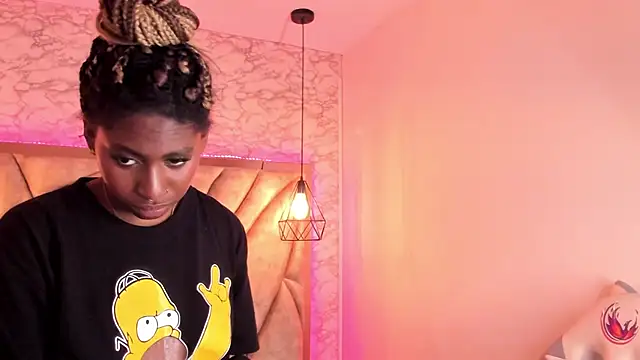 Snapshot of Queen_perla_ chatting on 01.30.25 Queen perla online show from 01.30.25