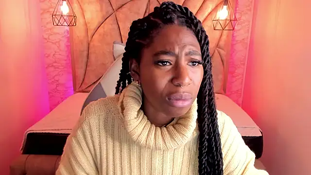 Snapshot of Queen_perla_ chatting on 03.07.25 Queen perla online show from 03.07.25