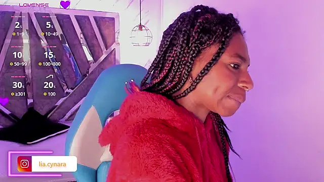 Snapshot of Queen_perla_ chatting on 09.21.25 Queen perla online show from 09.21.25