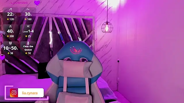 Snapshot of Queen_perla_ chatting on 09.27.25 Queen perla online show from 09.27.25