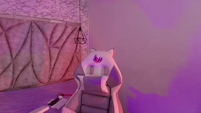 Snapshot of Queen_perla_ chatting on 11.28.25 Queen perla online show from 11.28.25