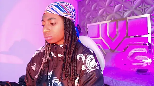 Queen perla  online show from 04.13.26