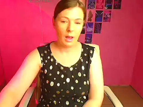 Snapshot of Lissmilf chatting on 04.26.26 Lissmilf online show from 04.26.26