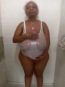 Chubbykarisma27 online show from 12.13.24