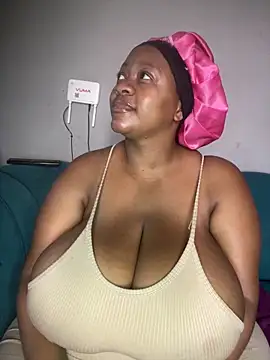 Chubbykarisma27 online show from 10.22.25