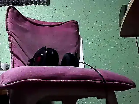 gxXxuesta online show from 10.07.25