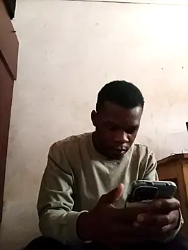 Snapshot of Uncletee112 chatting on 09.11.25 Uncletee112 online show from 09.11.25