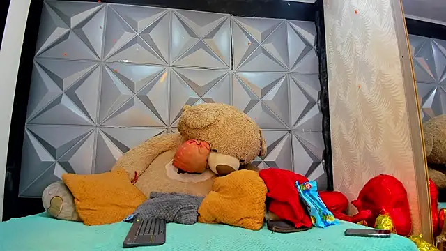 SofiAndNicol online show from 02.12.26