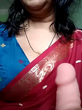 Snapshot of Rosy-B chatting on 12.20.24 Rosy-B online show from 12.20.24