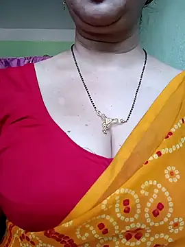 Snapshot of Rosy-B chatting on 02.03.25 Rosy-B online show from 02.03.25