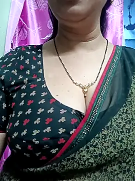 Snapshot of Rosy-B chatting on 02.23.25 Rosy-B online show from 02.23.25