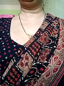 Snapshot of Rosy-B chatting on 03.27.26 Rosy-B online show from 03.27.26