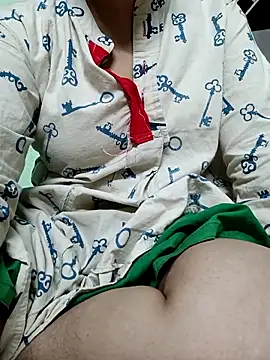 Snapshot of Rosy-B chatting on 05.12.26 Rosy-B online show from 05.12.26