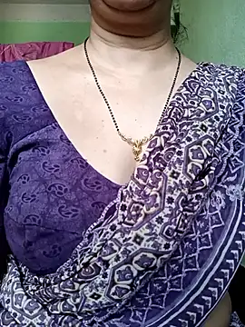 Snapshot of Rosy-B chatting on 06.28.26 Rosy-B online show from 06.28.26