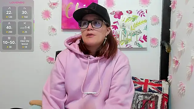 amberr34 online show from 09.18.25
