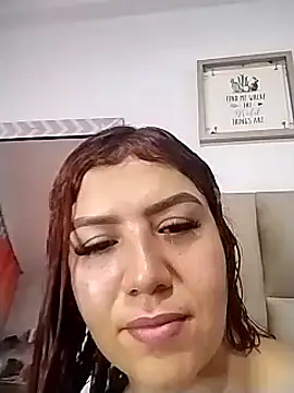 Snapshot of AriaRusso chatting on 12.24.24 AriaRusso online show from 12.24.24