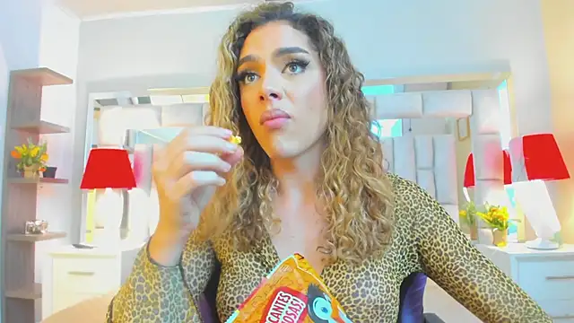 Snapshot of mariiahneedles chatting on 02.12.26 mariiahneedles online show from 02.12.26