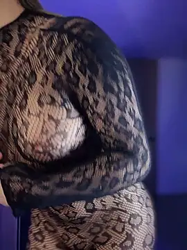 Snapshot of SaraFerreira chatting on 12.03.25 SaraFerreira online show from 12.03.25