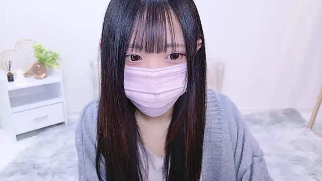 Snapshot of Suzu_ch_xx chatting on 01.28.25 Suzu ch xx online show from 01.28.25