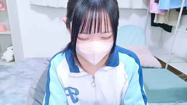 Snapshot of Suzu_ch_xx chatting on 02.16.25 Suzu ch xx online show from 02.16.25