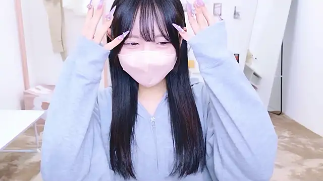 Snapshot of Suzu_ch_xx chatting on 09.23.25 Suzu ch xx online show from 09.23.25