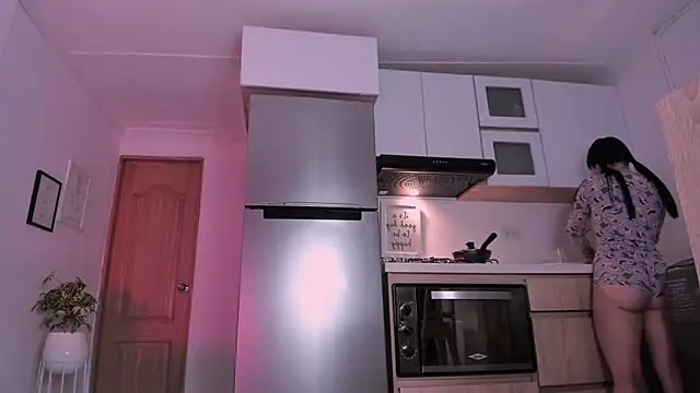 DannaHyde online show from 02.16.25