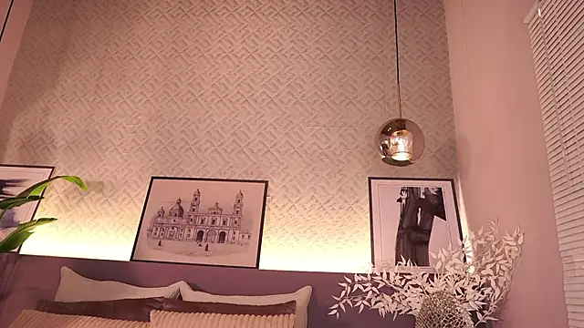 IzzyWild online show from 02.08.26