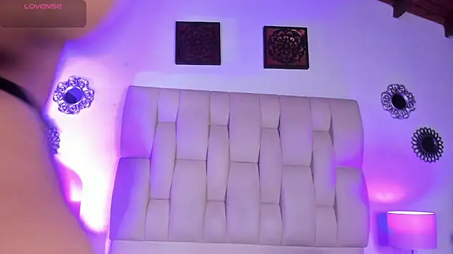 Snapshot of Bianca_zaens2 chatting on 01.21.25 Bianca zaens2 online show from 01.21.25