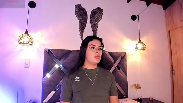 Snapshot of Bianca_zaens2 chatting on 09.15.25 Bianca zaens2 online show from 09.15.25