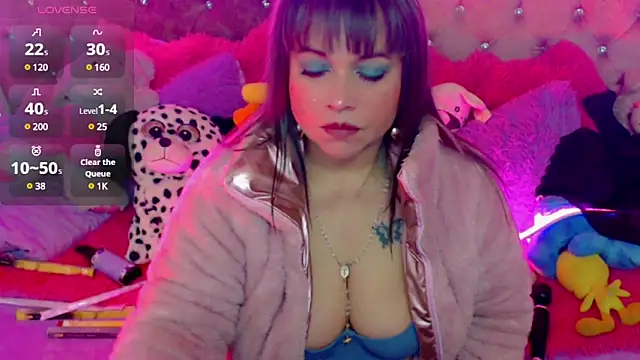 Snapshot of martina_bk chatting on 01.28.25 martina bk online show from 01.28.25