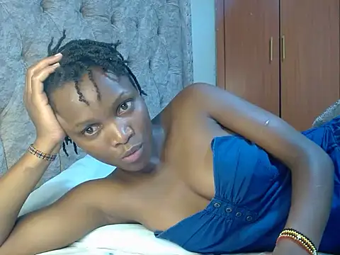 Snapshot of Naughty_Girl17 chatting on 03.04.25 Naughty Girl17 online show from 03.04.25