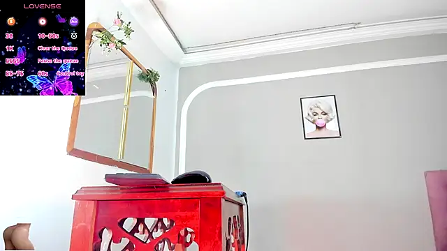 Snapshot of Jimena_Grey chatting on 11.01.25 Jimena Grey online show from 11.01.25