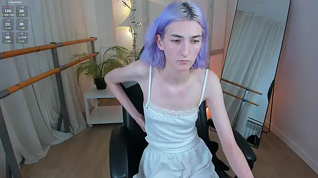 Mia Cheers online show from 09.12.25