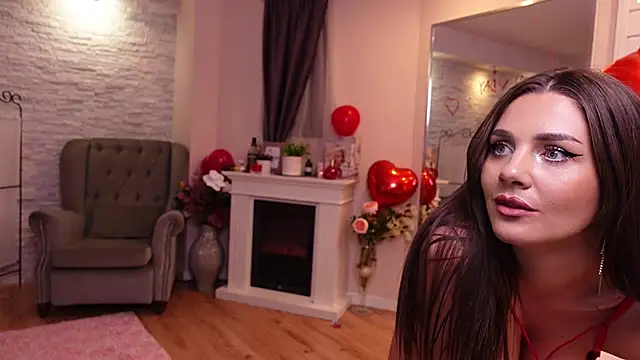 LinaReese online show from 02.12.25