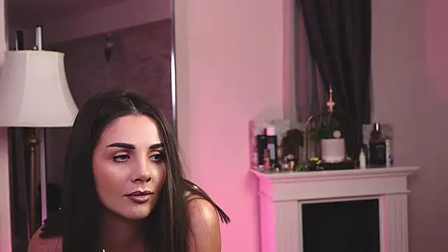 LinaReese online show from 11.26.25