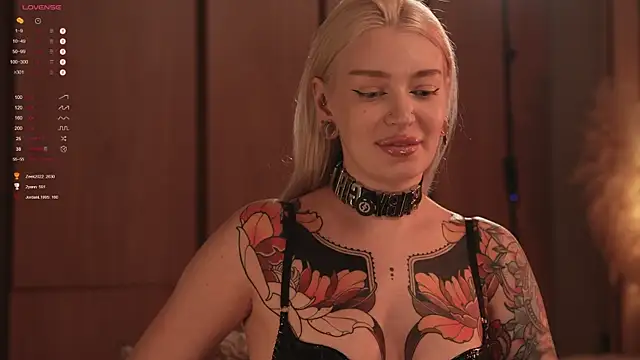 LinaKinky online show from 03.08.25