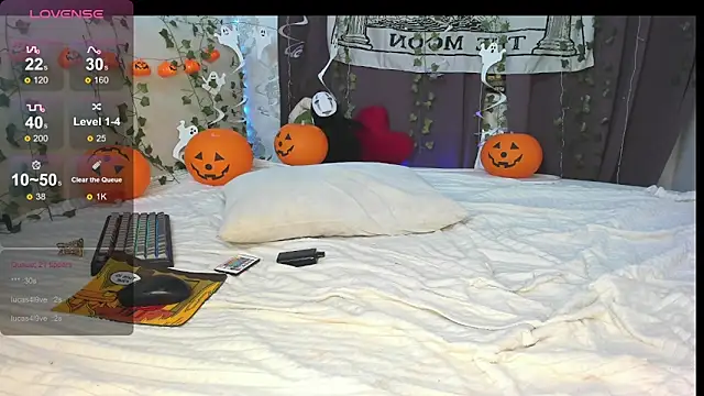 SophiaRyder online show from 10.31.25