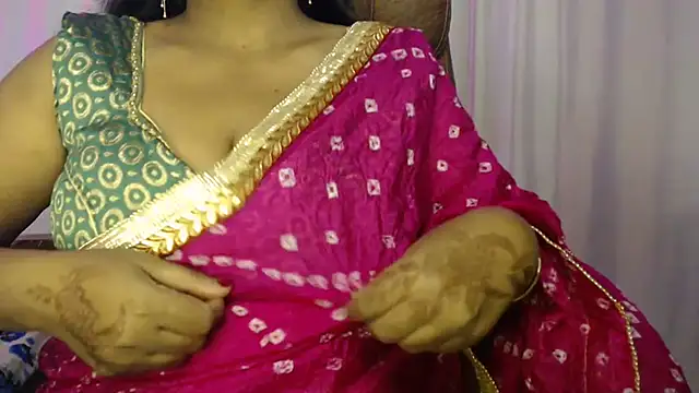 Snapshot of Prita07 chatting on 11.15.25 Prita07 online show from 11.15.25