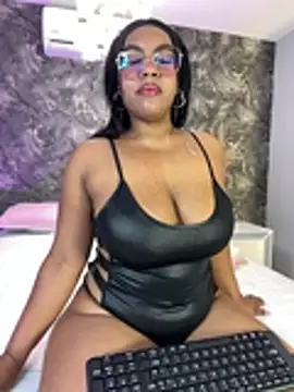 Esmeralda Duarte online show from 07.12.26