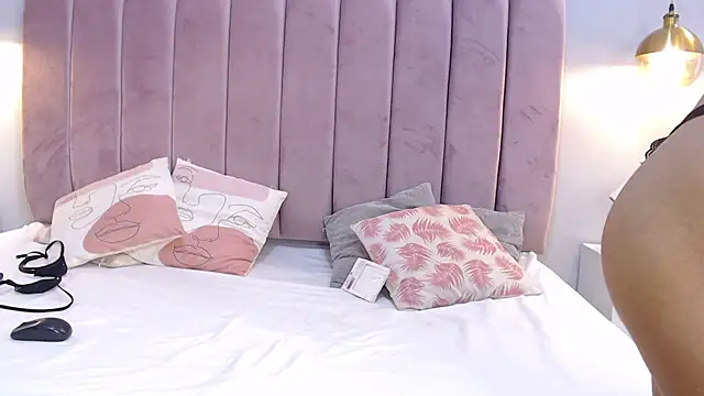 LeenaBrown online show from 01.30.25