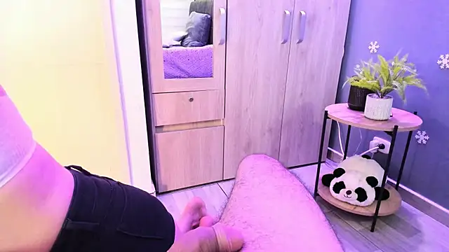 Snapshot of Hot_Couple666 chatting on 02.06.25 Hot Couple666 online show from 02.06.25